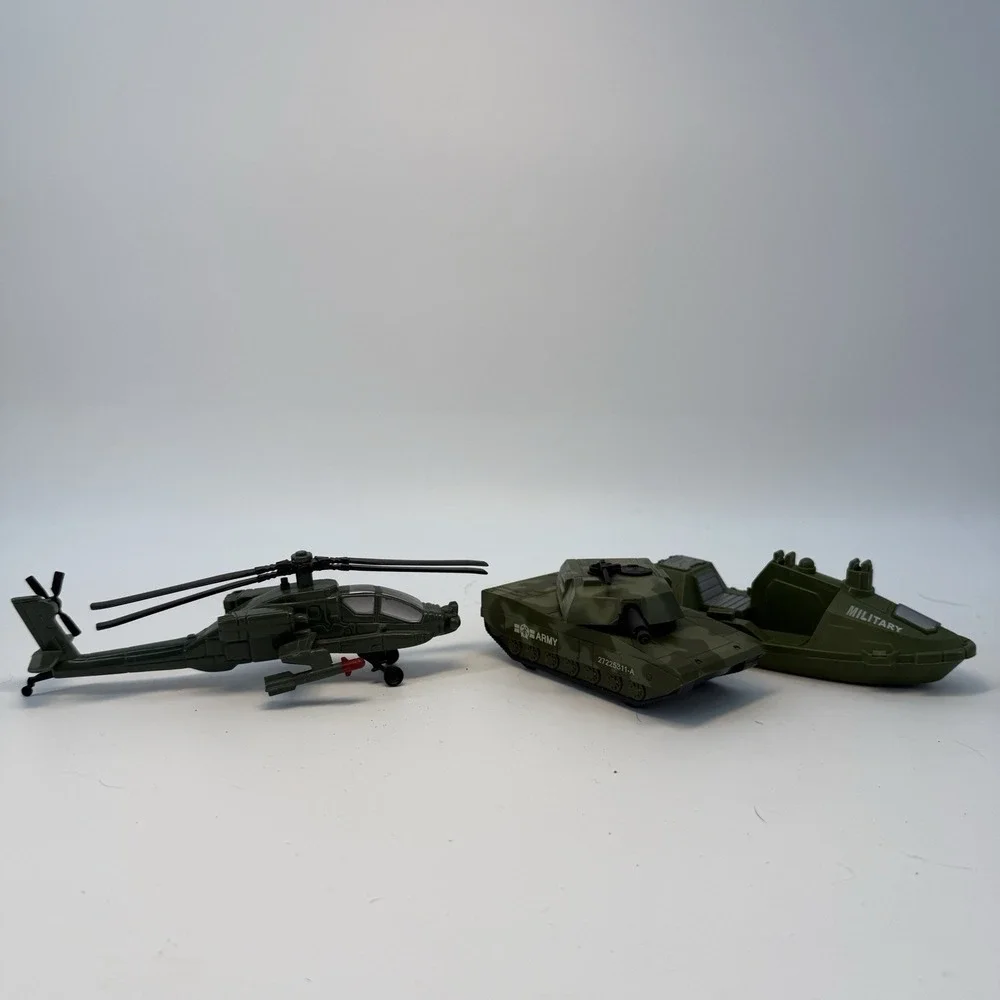 Maisto AH-64 Apache‎ Helicopter Diecast Model 7in United States Army Green Tank